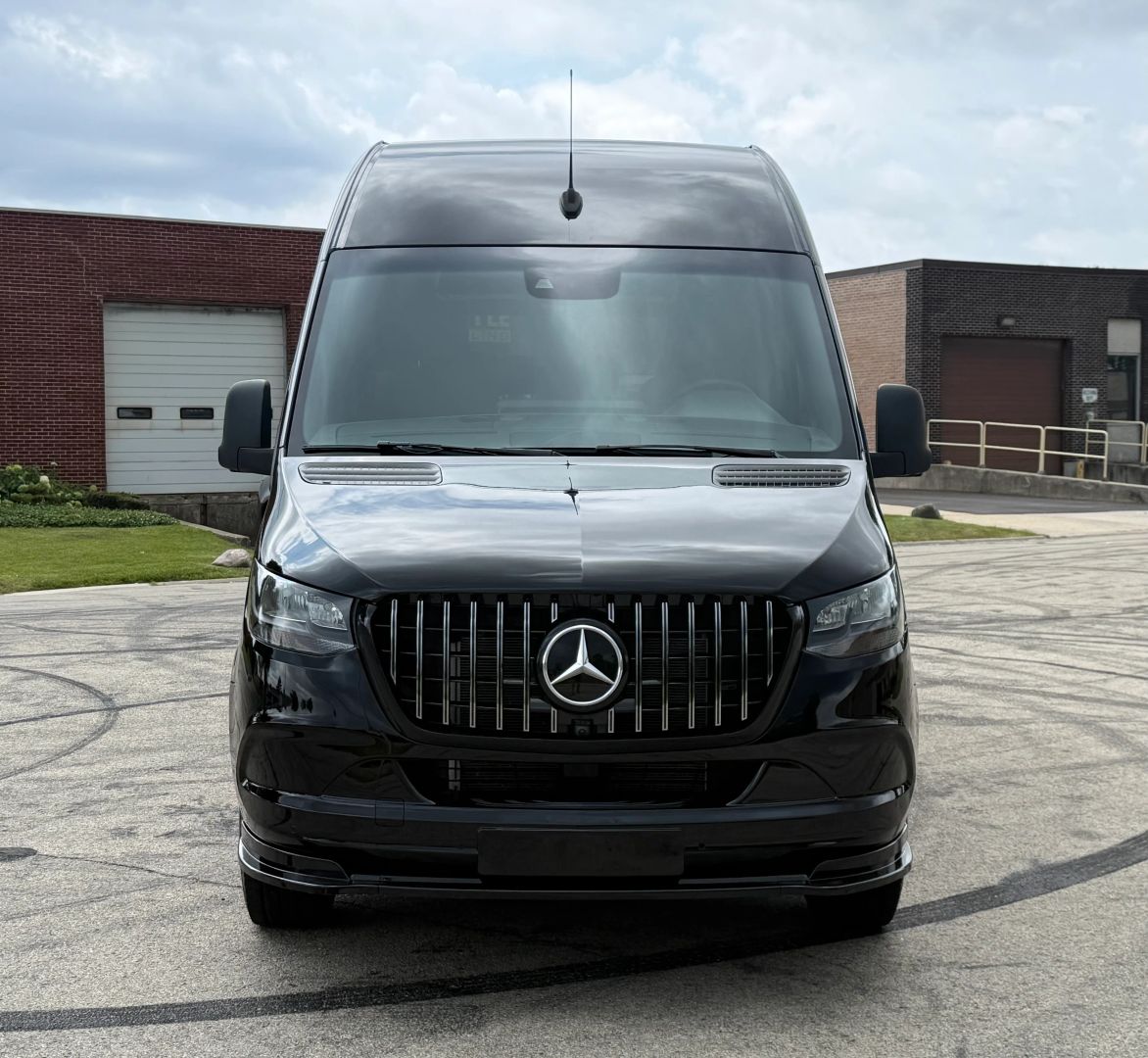 mercedes-benz sprinter passenger van 2024 W1Z4KFHY6RP659950 image mercedes-benz sprinter passenger van 2024 W1Z4KFHY6RP659950 image